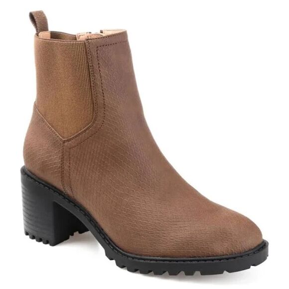 Journee Collection Women's Hallie Bootie - Picture 1 of 3